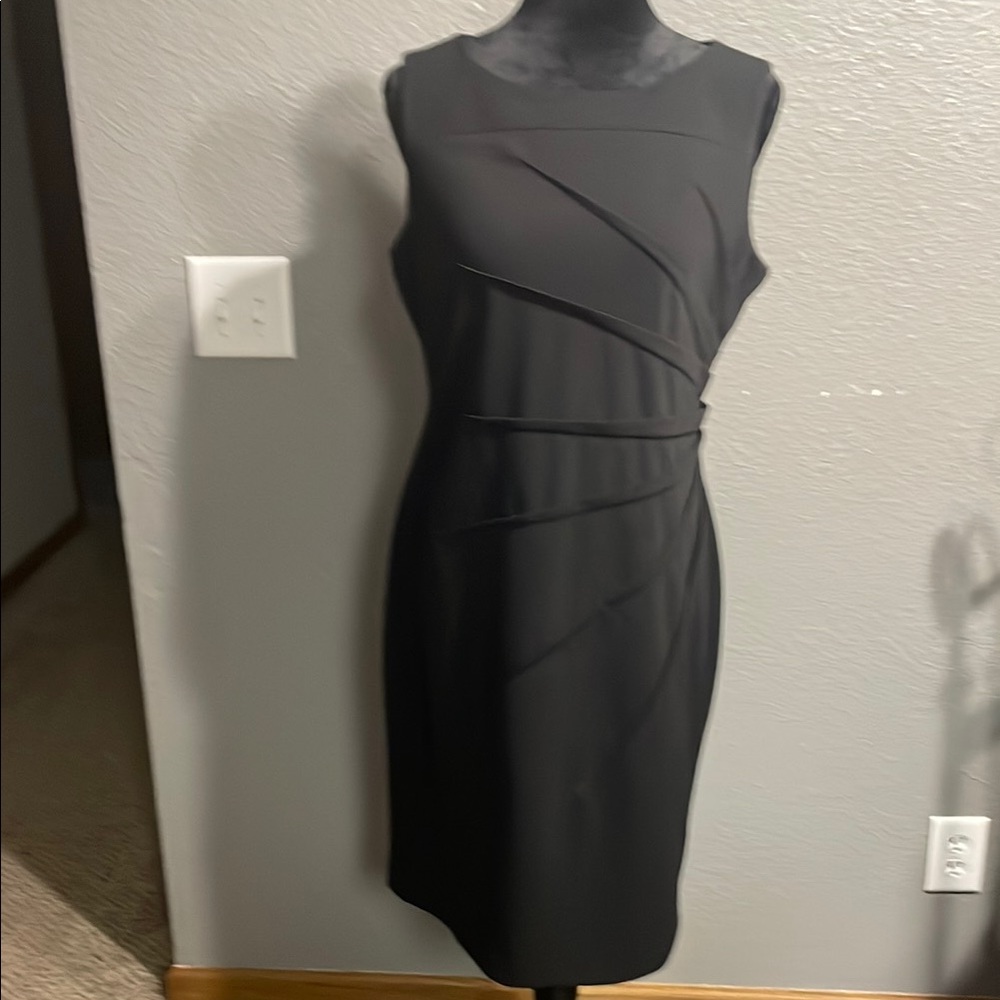 CALVIN KLEIN Elegant Black Sleeveless Dress